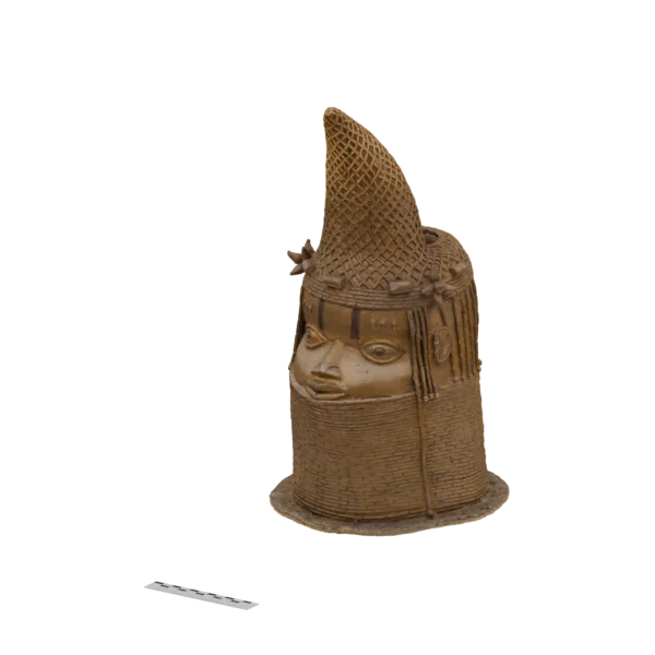 Benin Iyoba Head, shown in a rotating 360-degree view